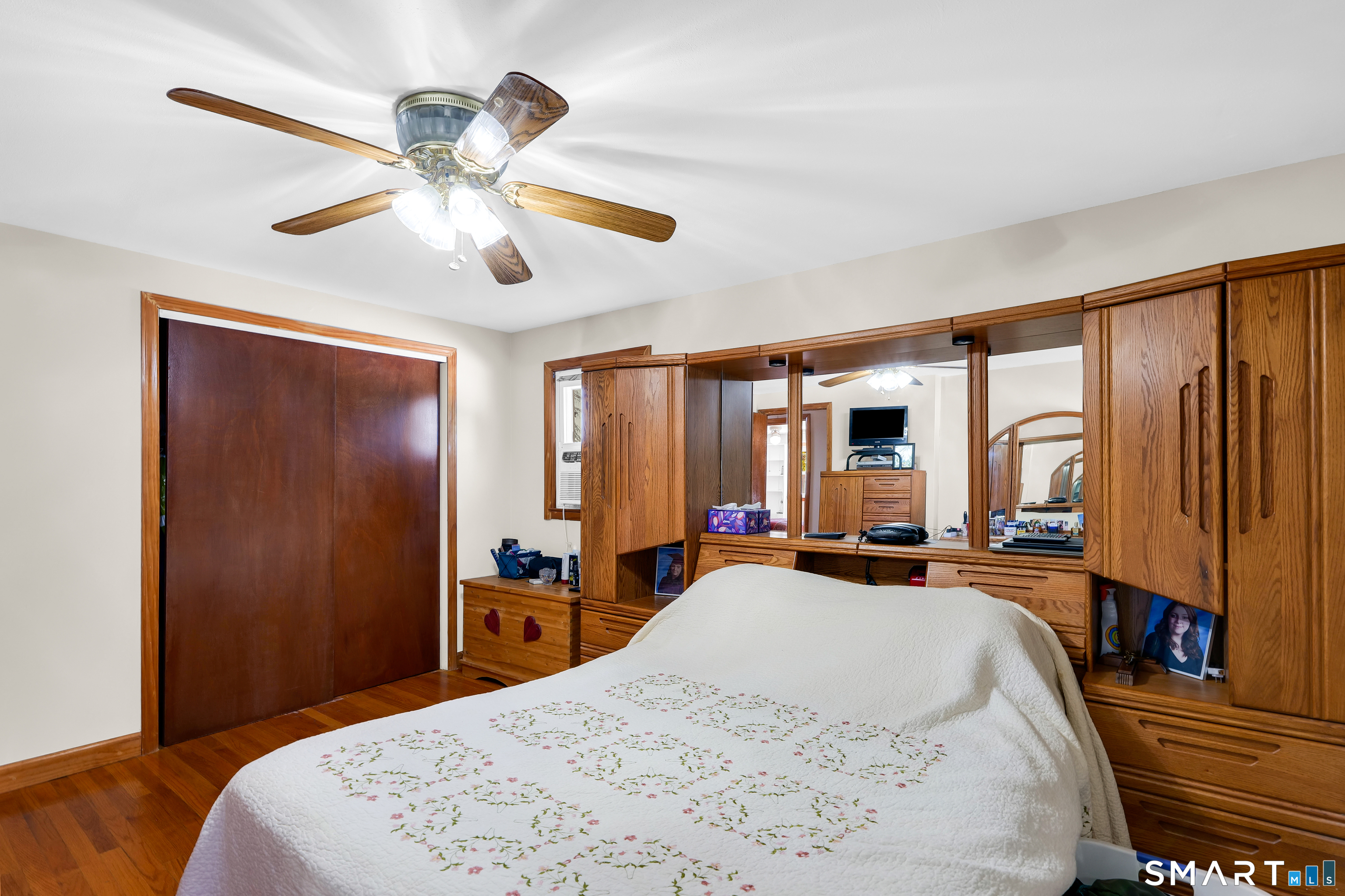 43 Hang Dog Lane Wethersfield CT 06109
