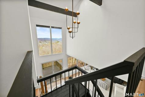 12 Hillcrest Court Ridgefield CT 06877