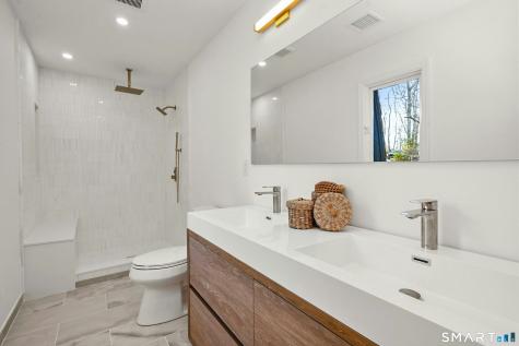 12 Hillcrest Court Ridgefield CT 06877