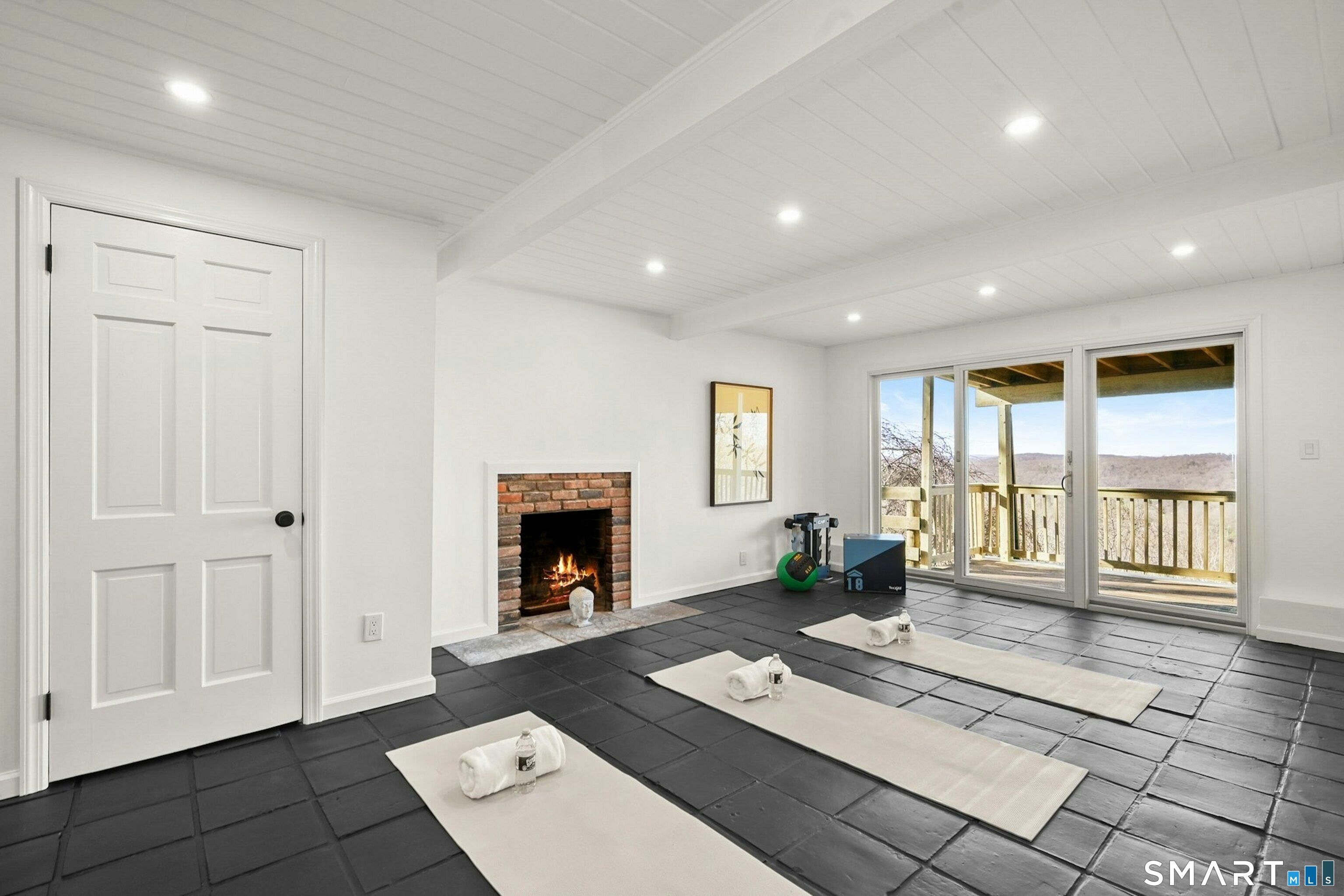 12 Hillcrest Court Ridgefield CT 06877