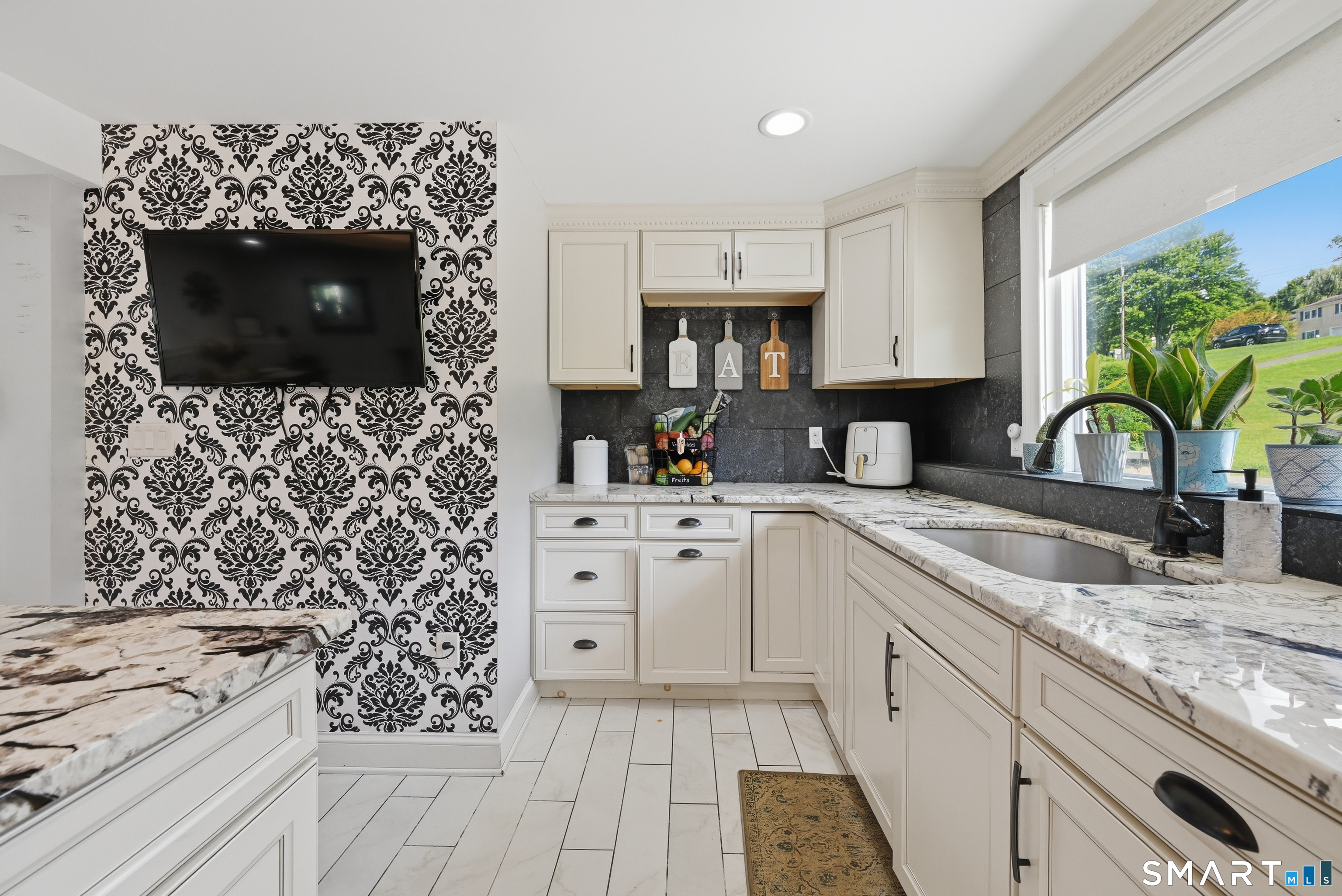 84 Possum Drive New Fairfield CT 06812