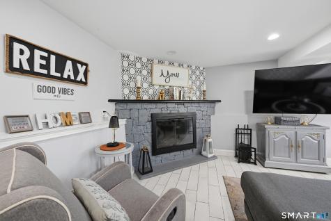 84 Possum Drive New Fairfield CT 06812