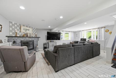 84 Possum Drive New Fairfield CT 06812