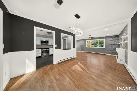 84 Lakeview Terrace Newtown CT 06482