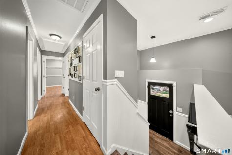 84 Lakeview Terrace Newtown CT 06482