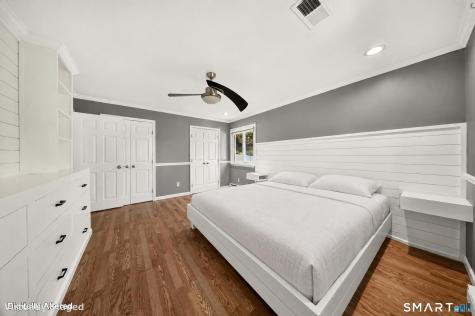 84 Lakeview Terrace Newtown CT 06482