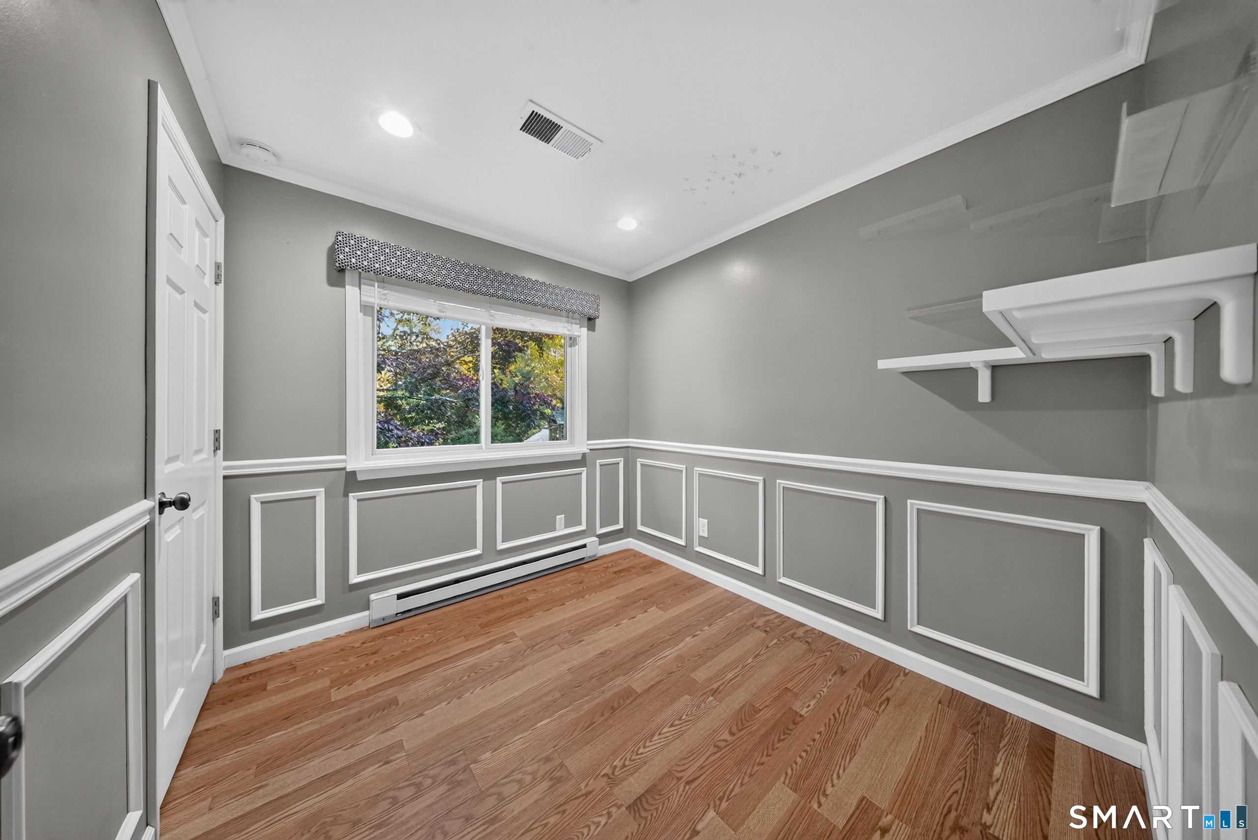 84 Lakeview Terrace Newtown CT 06482