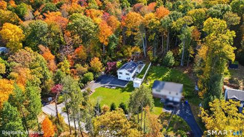84 Lakeview Terrace Newtown CT 06482