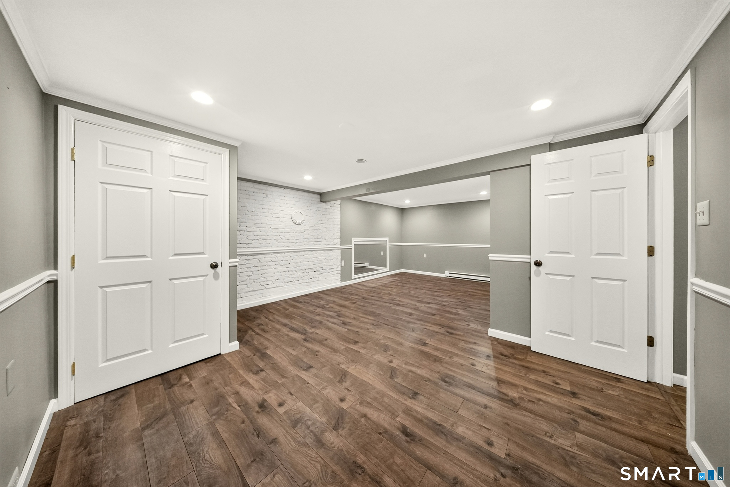84 Lakeview Terrace Newtown CT 06482