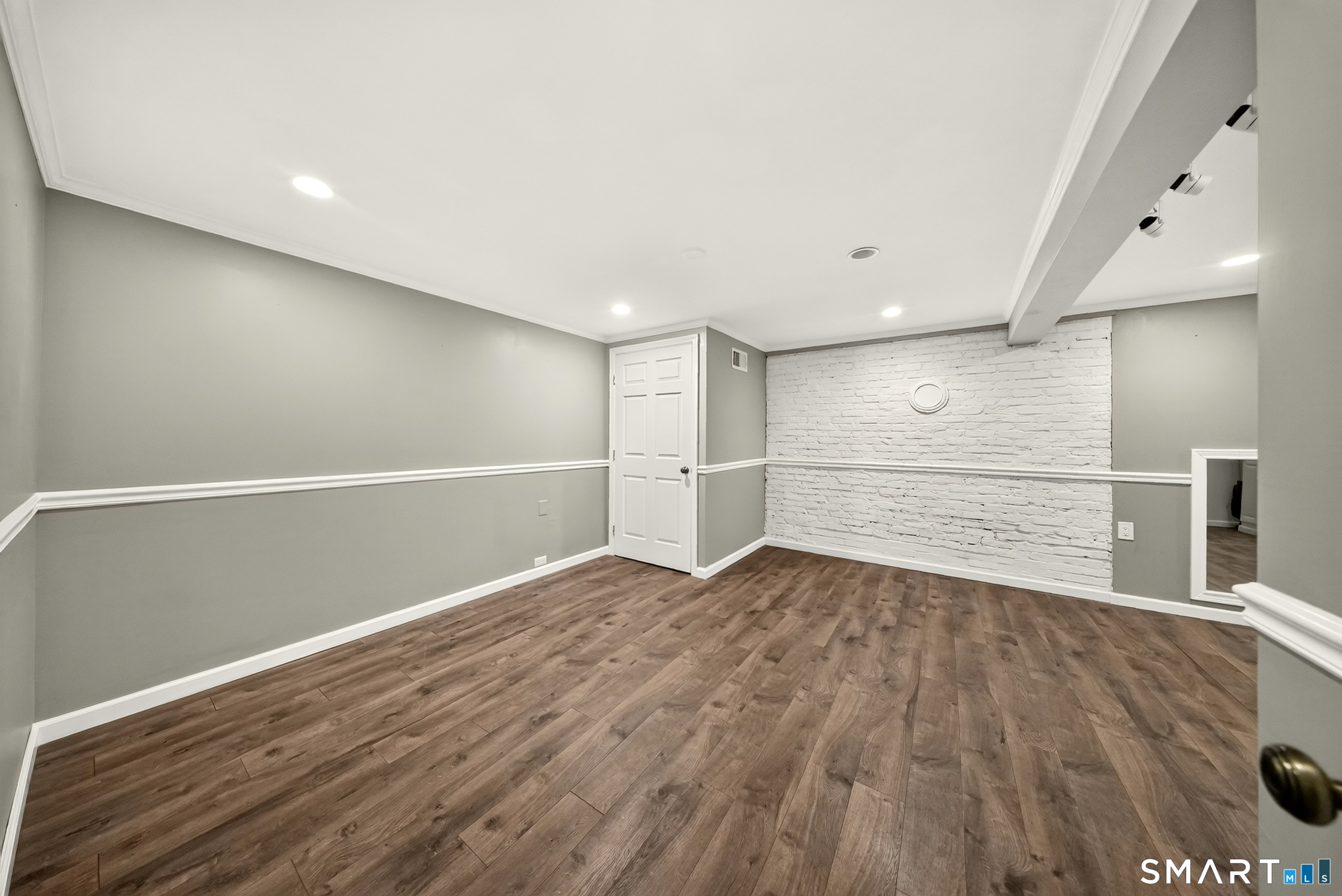 84 Lakeview Terrace Newtown CT 06482