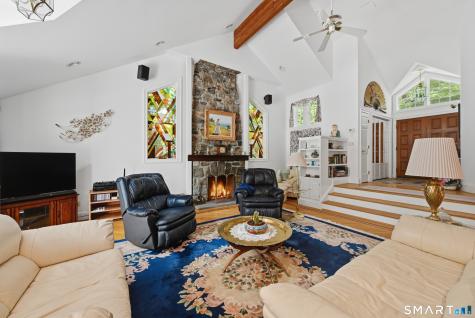 23 Lake North Drive New Fairfield CT 06812