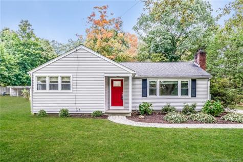 9 Alexander Drive Brookfield CT 06804
