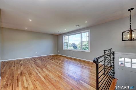 210 Cloudland Road North Haven CT 06473
