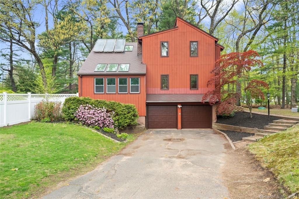 2 Box Turtle Lane Windsor CT 06095