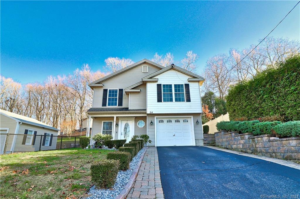 24 Albion Street Naugatuck CT 06770