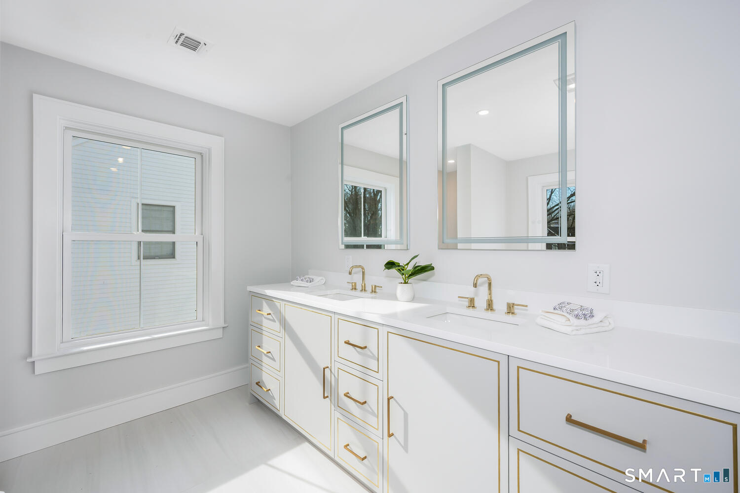 32 Relihan Road Darien CT 06820