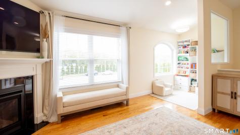 20 Twin Oaks Terrace Milford CT 06460