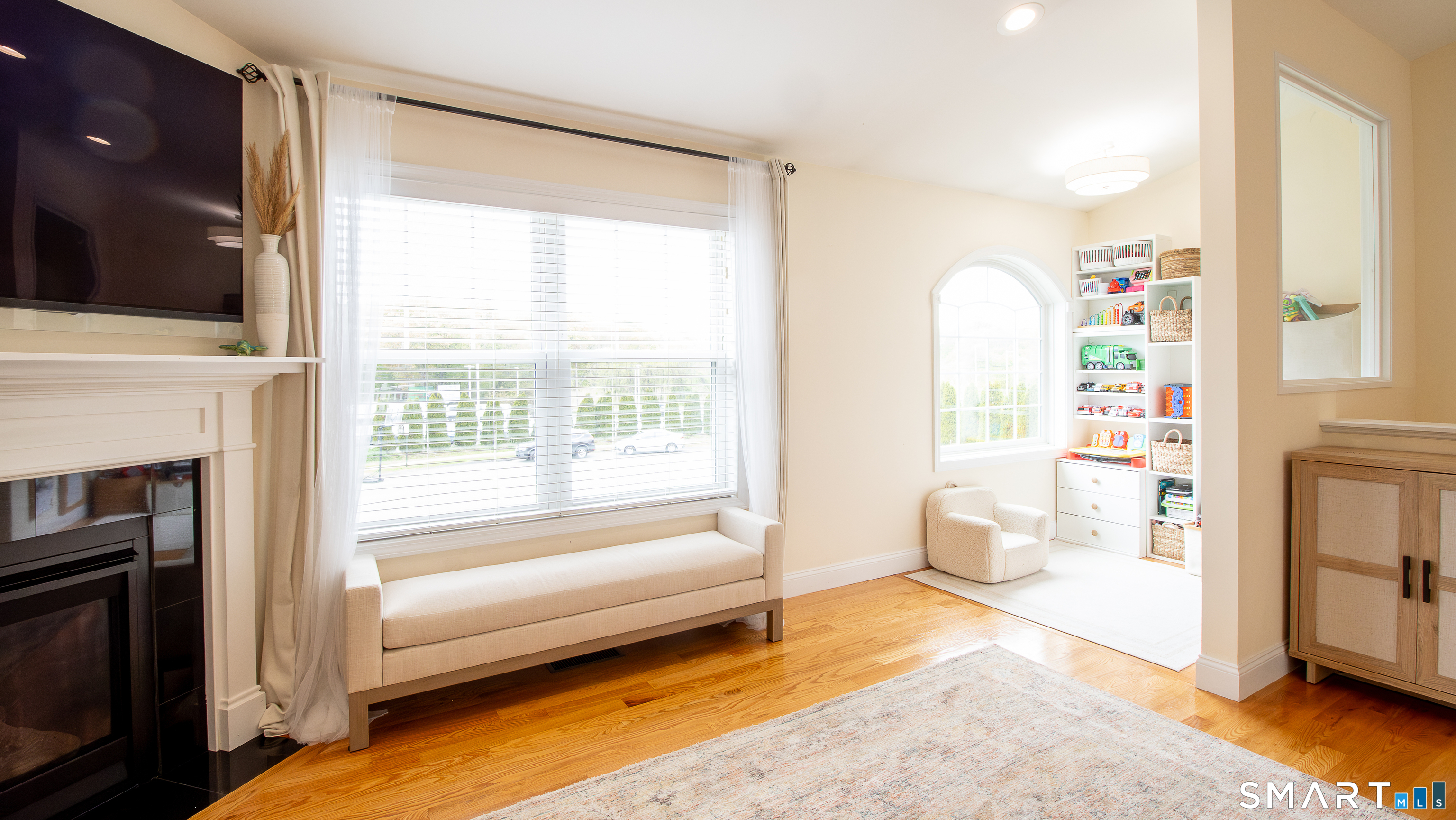 20 Twin Oaks Terrace Milford CT 06460
