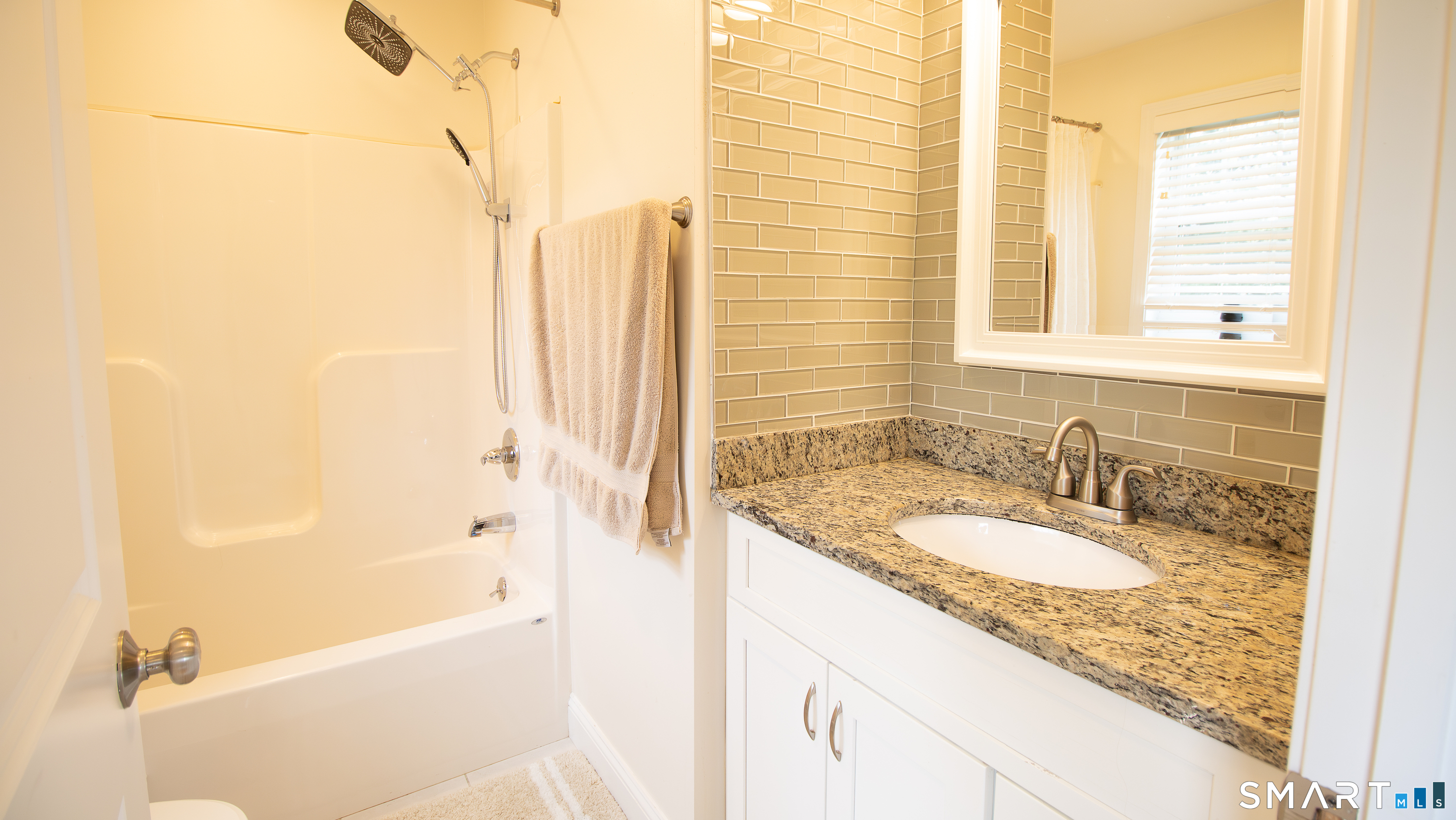 20 Twin Oaks Terrace Milford CT 06460
