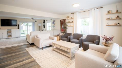20 Twin Oaks Terrace Milford CT 06460