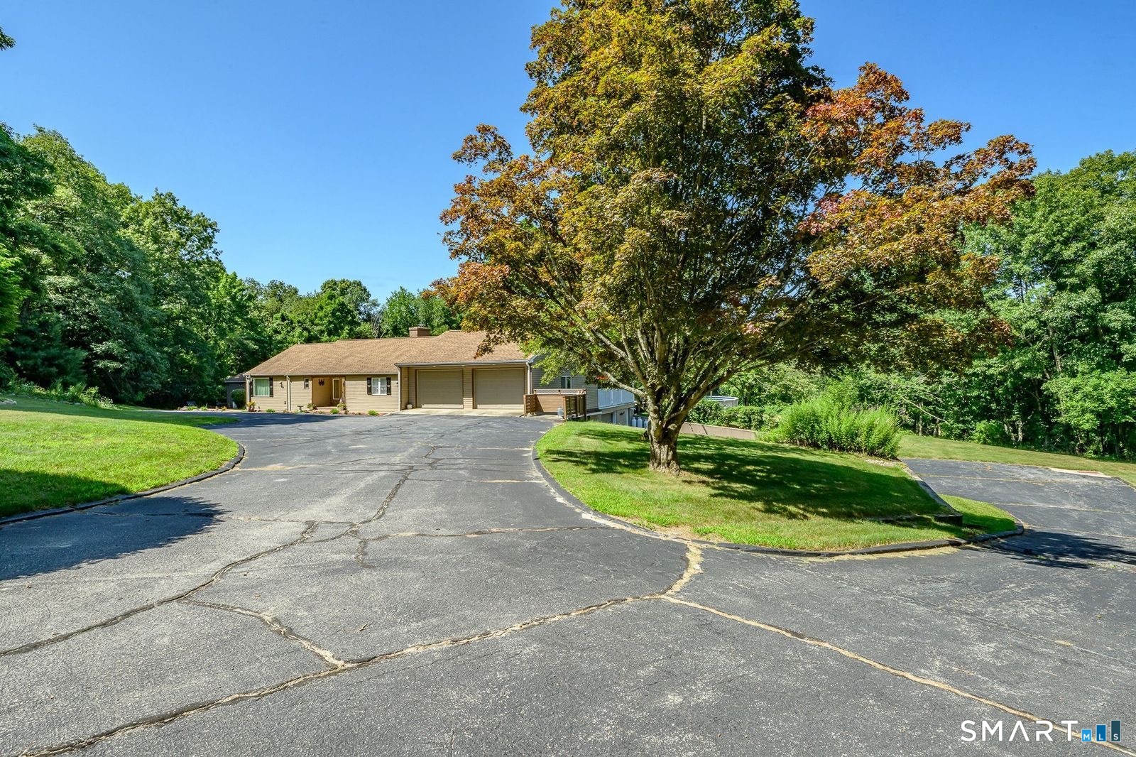 689 Squaw Rock Road Plainfield CT 06354