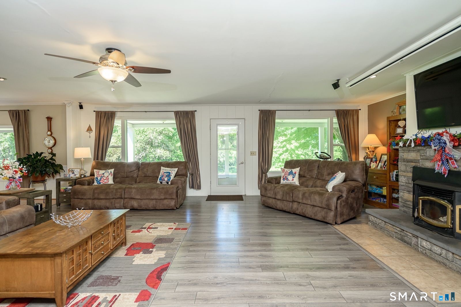 689 Squaw Rock Road Plainfield CT 06354