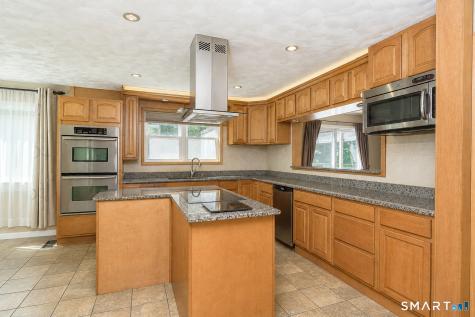 689 Squaw Rock Road Plainfield CT 06354