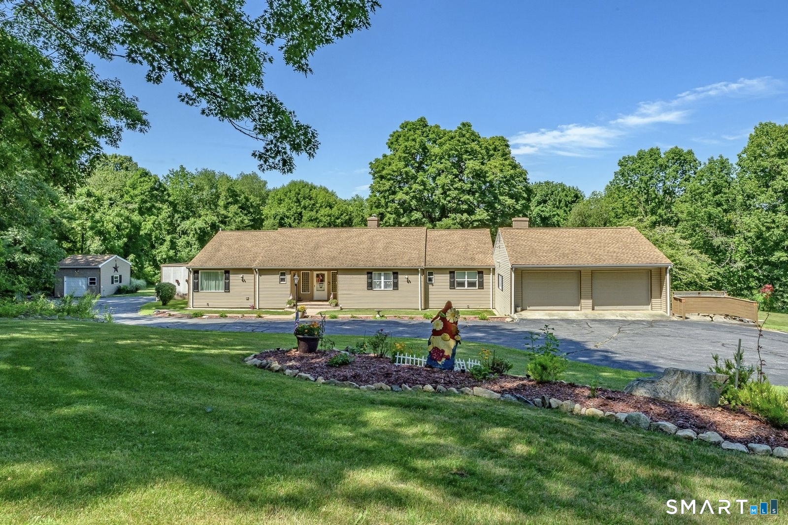 689 Squaw Rock Road Plainfield CT 06354