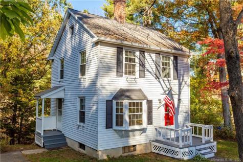 11 Woods Lane Simsbury CT 06070