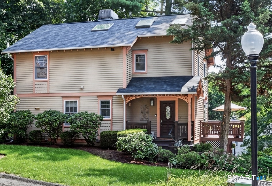 23 Blue Mountain Ridge Norwalk CT 06851