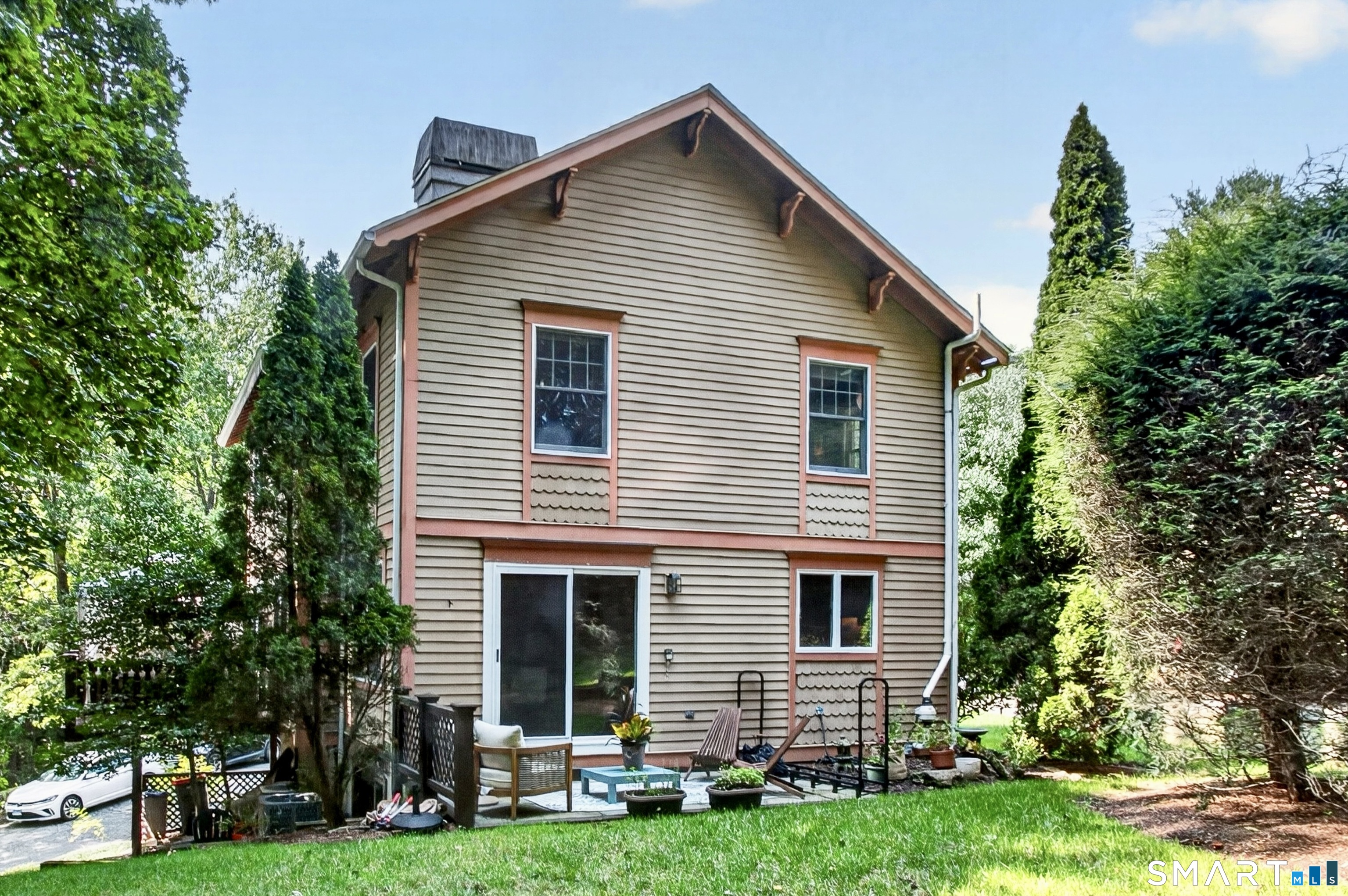 23 Blue Mountain Ridge Norwalk CT 06851