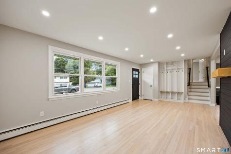37 Skyview Lane Waterbury CT 06708