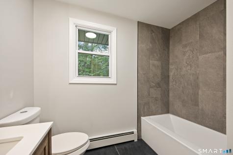 37 Skyview Lane Waterbury CT 06708