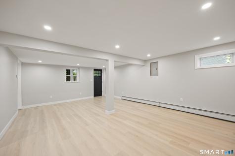 37 Skyview Lane Waterbury CT 06708