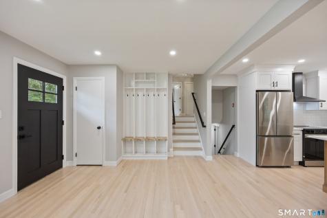 37 Skyview Lane Waterbury CT 06708