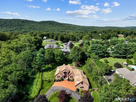 7 Regency Drive North Haven CT 06473