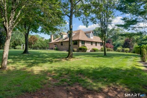 7 Regency Drive North Haven CT 06473
