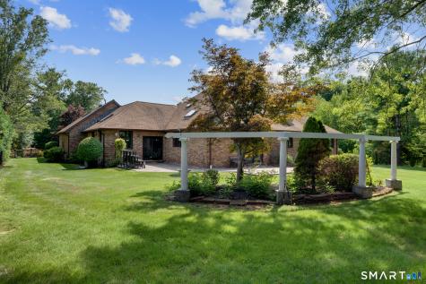7 Regency Drive North Haven CT 06473