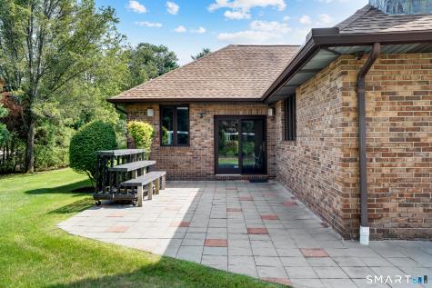7 Regency Drive North Haven CT 06473
