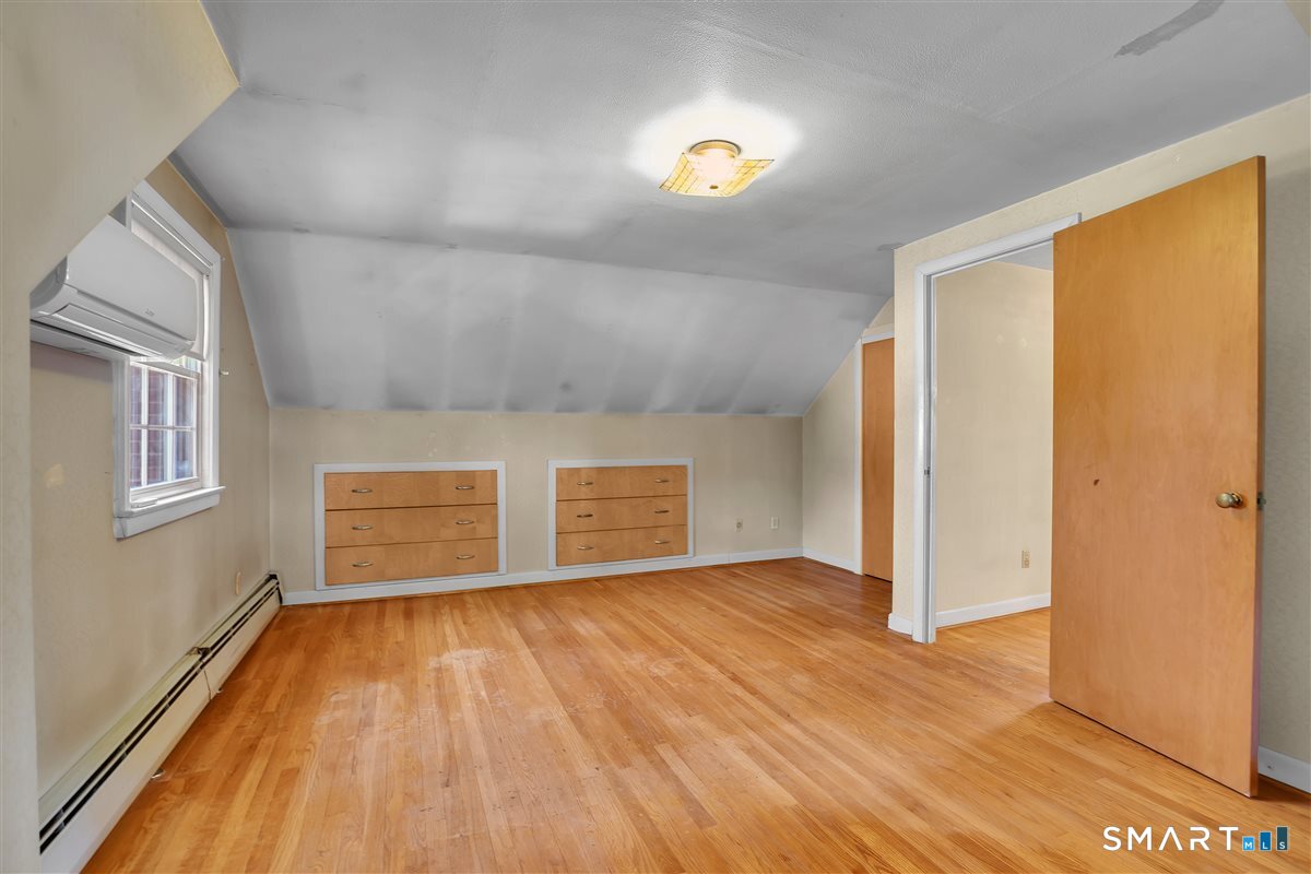 64 Bretton Road Manchester CT 06042