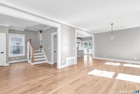 53 Washington Manor Avenue West Haven CT 06516