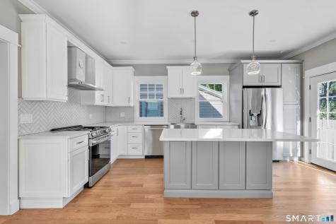 53 Washington Manor Avenue West Haven CT 06516