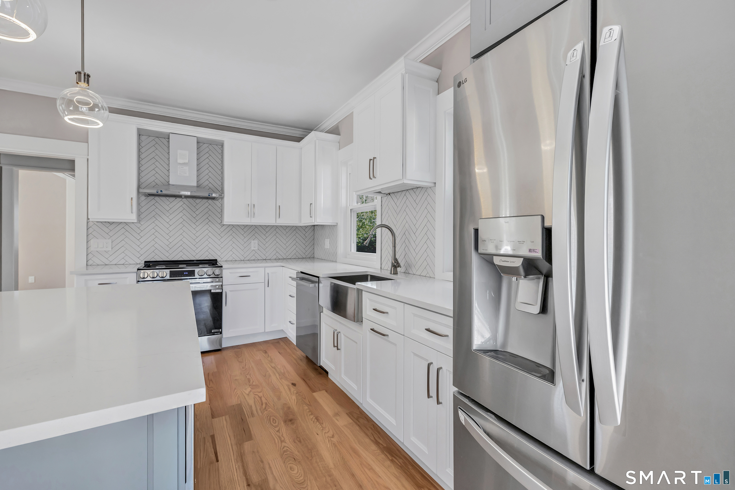 53 Washington Manor Avenue West Haven CT 06516