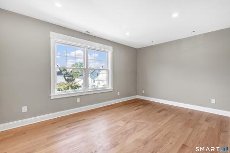 53 Washington Manor Avenue West Haven CT 06516