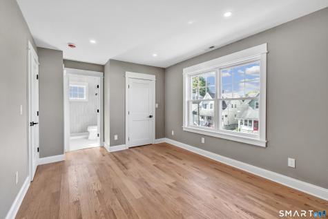53 Washington Manor Avenue West Haven CT 06516