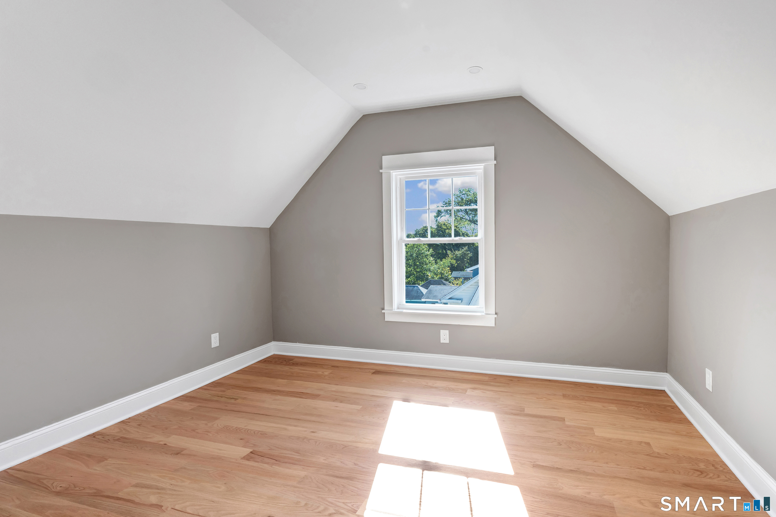 53 Washington Manor Avenue West Haven CT 06516
