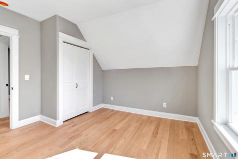 53 Washington Manor Avenue West Haven CT 06516