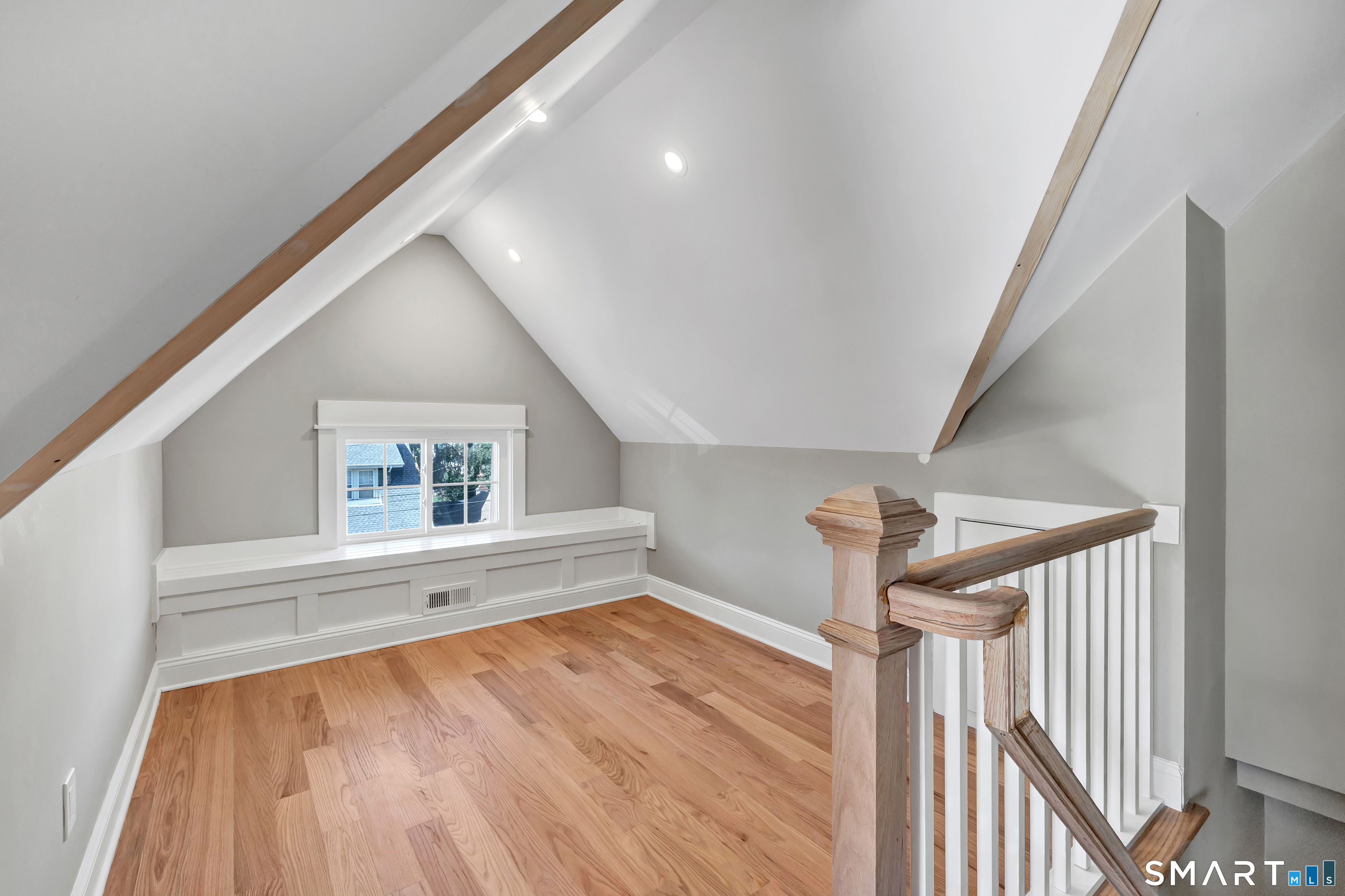 53 Washington Manor Avenue West Haven CT 06516