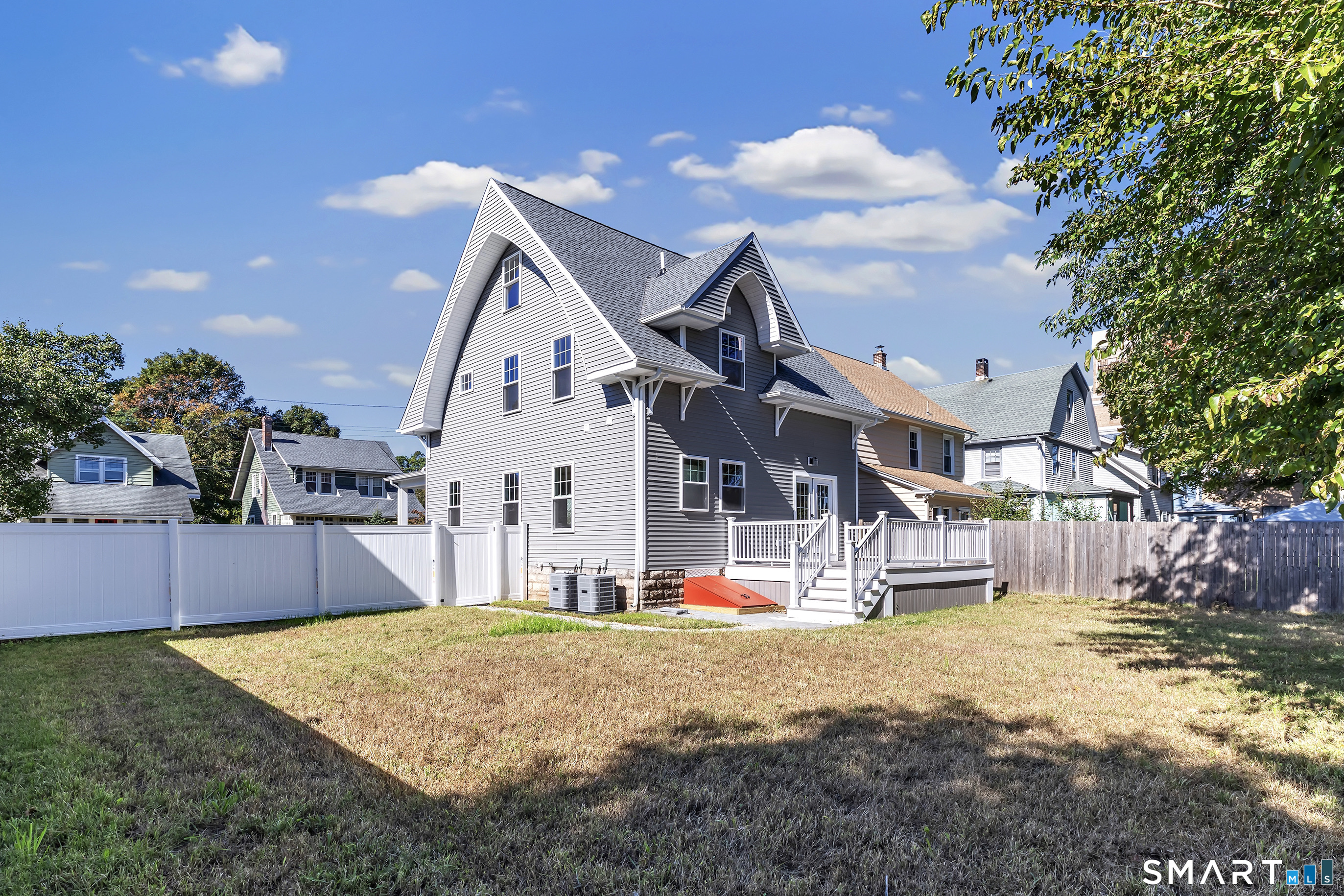 53 Washington Manor Avenue West Haven CT 06516