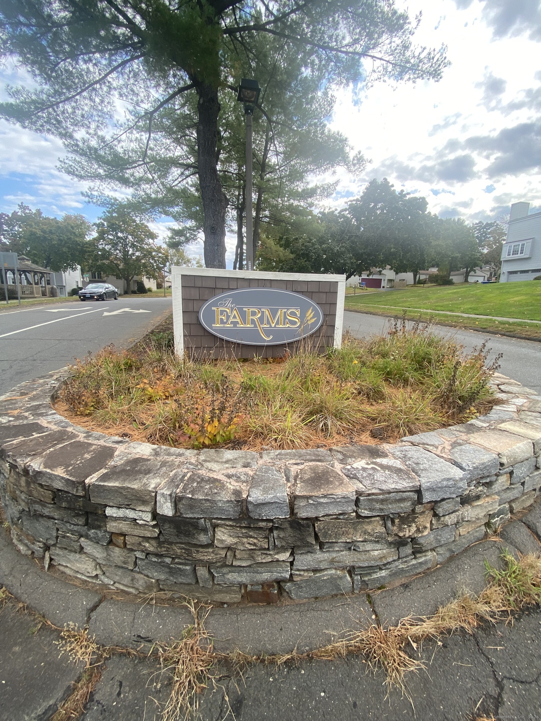 2 East Lake Place Middletown CT 06457